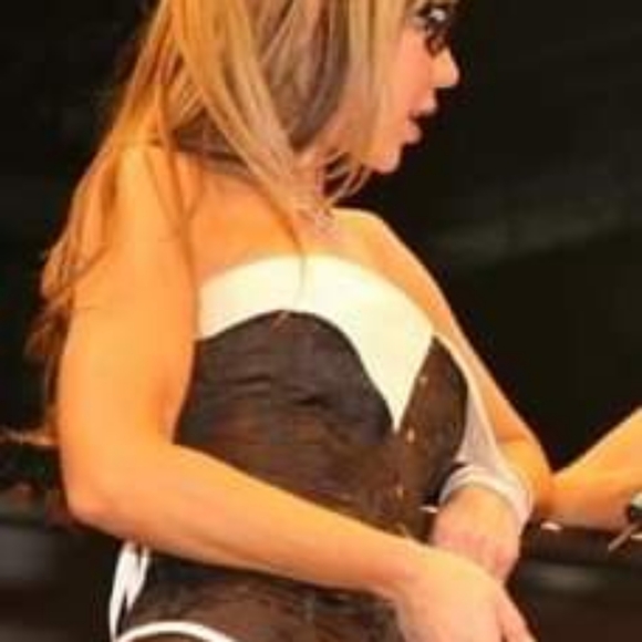 Meet your Posher, J - Picture 14 of 17